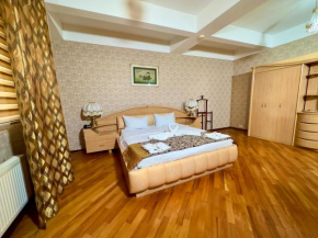 Nur Hotel & Terrace Cafe